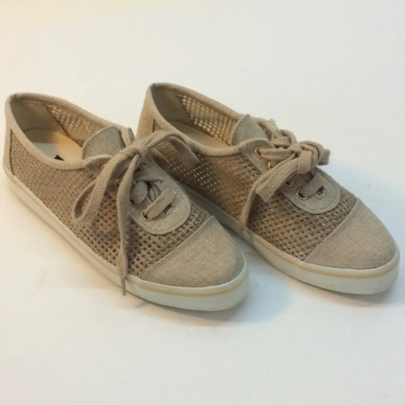 Stuart Weitzman Shoes - Stuart Weitzman Beige Canvas Sneakers Size 4
